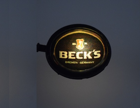 Enseigne lumineuse - Bière BECKS - Cliquez sur l'image pour la fermer